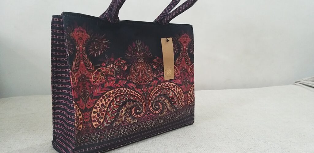 Hand Bag, Black & Red